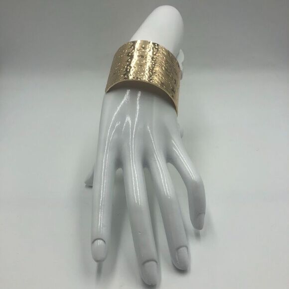 18K Gold Plated Women's Wide Cuff Bracelet Textured Look Bold Statement - Picture 5 of 12